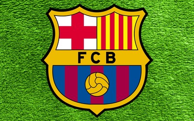 九体育动态-卡内吕德防守中拉人犯规吃黄牌警告